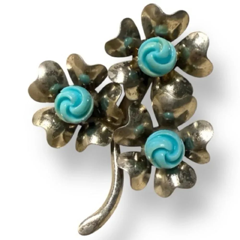 Floral Cluster Brooch With Turquoise Rose Centers –Vintage Silver-Tone Statement